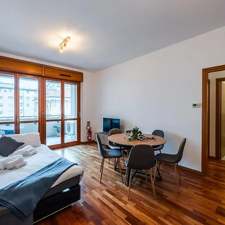 Апартаменты Tolstoj 1, Superior By Smartstay - Via Tortona, M4, Navigli *